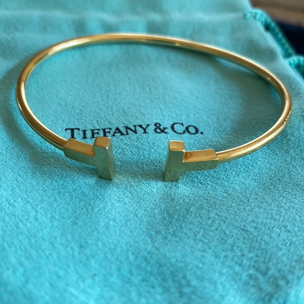 Tiffany T Wire Medium Bracelet in 18k Yellow Gold